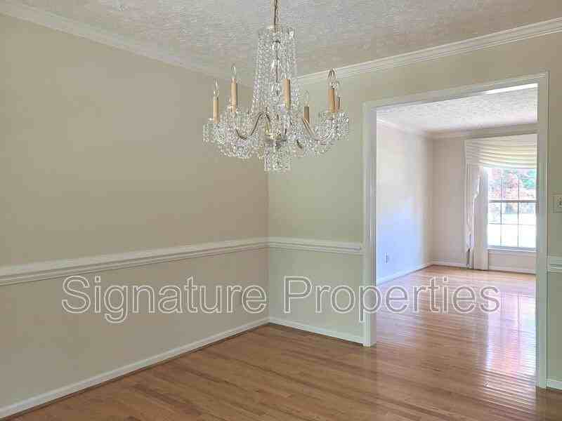 112 Elm Lake Way - Photo 5 of 28