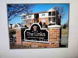 featured image of 9410 Links Ln #H