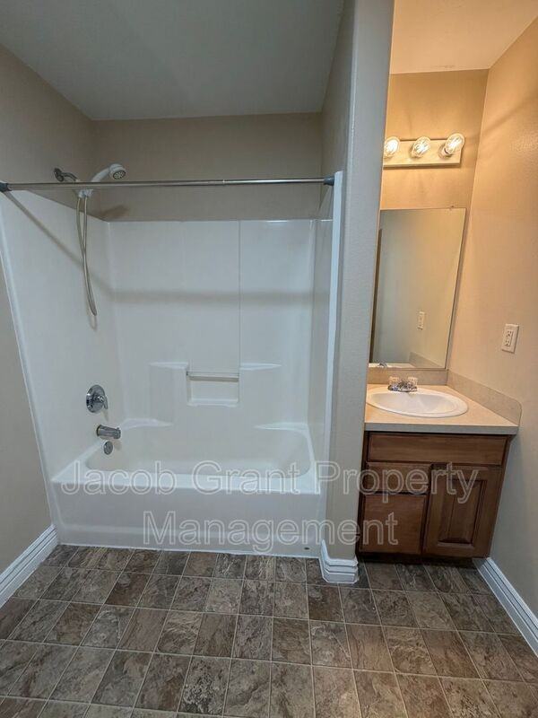 245 Opal Ct #2E - Photo 7 of 16