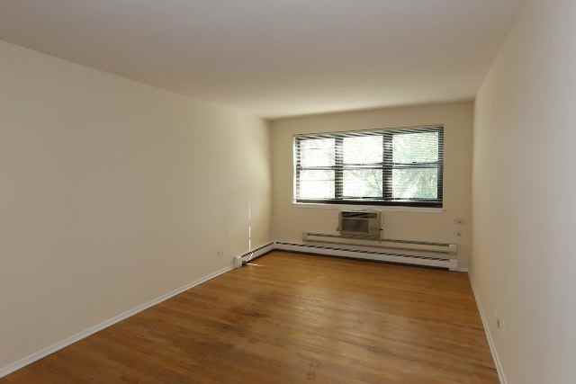 660 W Wrightwood Ave #206 - Photo 7 of 17