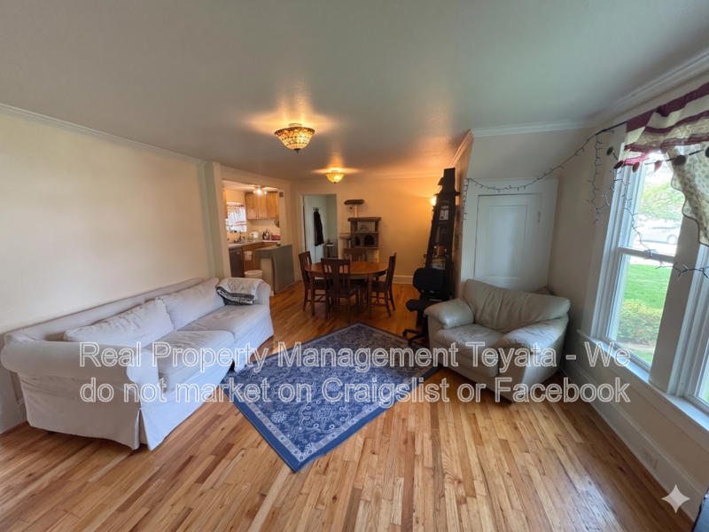 1405 Halleck St - Photo 2 of 12