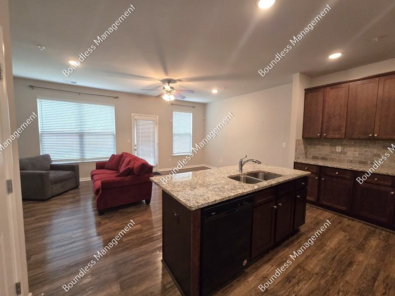 8431 Douglas Trl - Photo 3 of 18