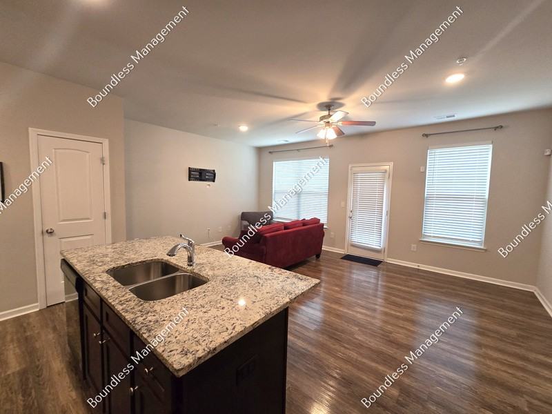 8431 Douglas Trl - Photo 4 of 18