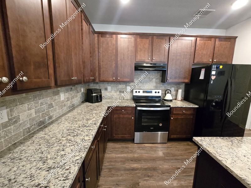 8431 Douglas Trl - Photo 6 of 18