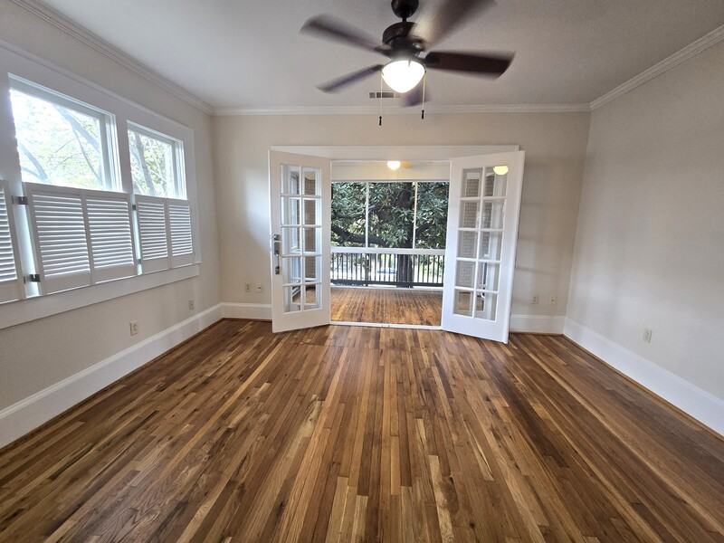 745 Monroe Dr Ne #9 - Photo 4 of 15