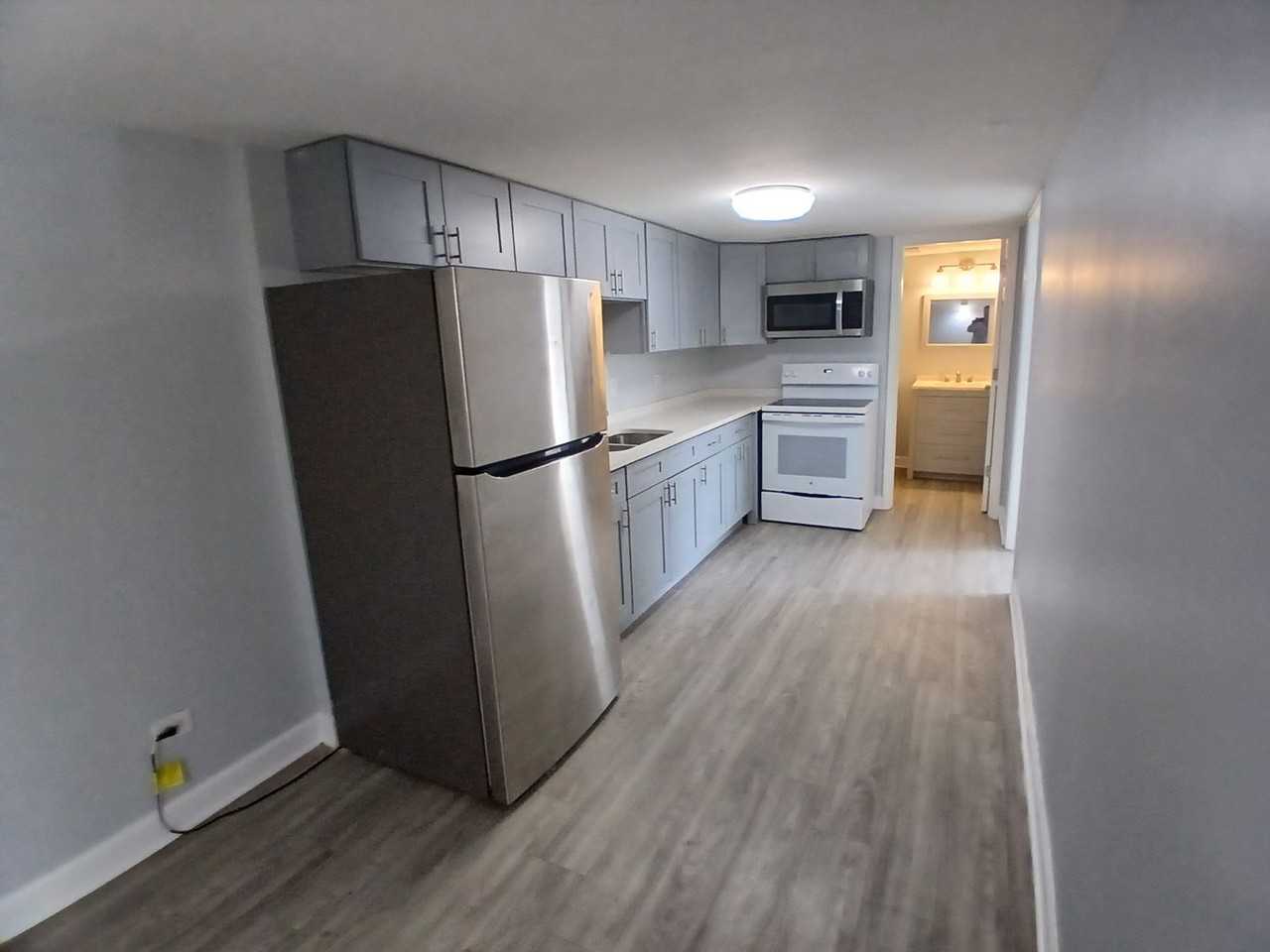 Summit Apartments - Photo 6 of 19