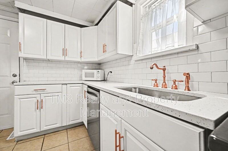 6015 Cherry St - Photo 7 of 17