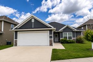 featured image of 2809 Amberwood Ct