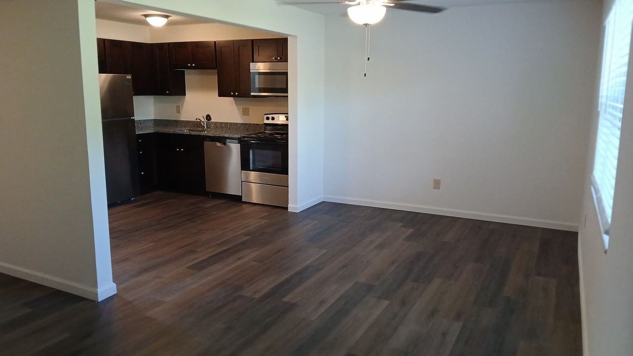 Butler Hill Apartments - Photo 2 of 11