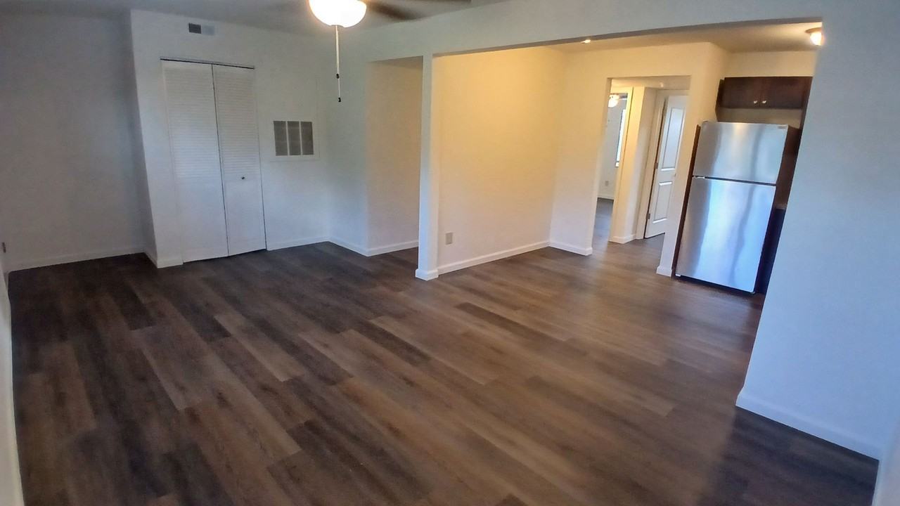 Butler Hill Apartments - Photo 3 of 11