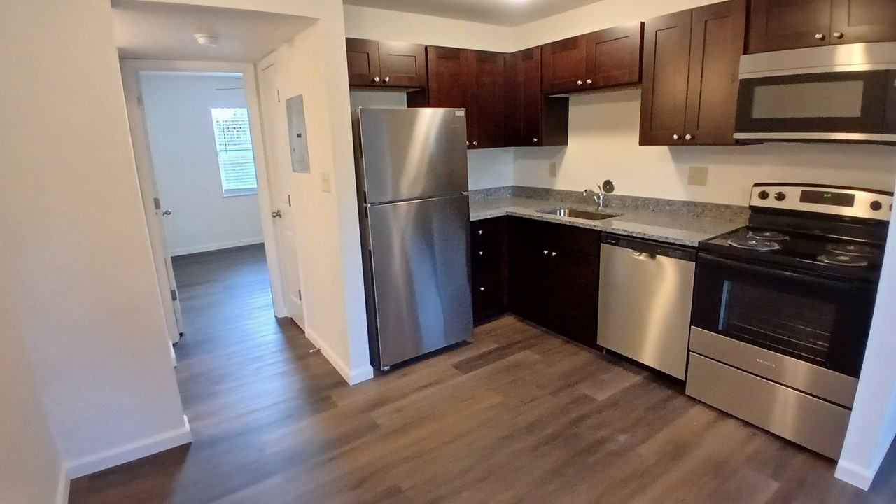 Butler Hill Apartments - Photo 5 of 11