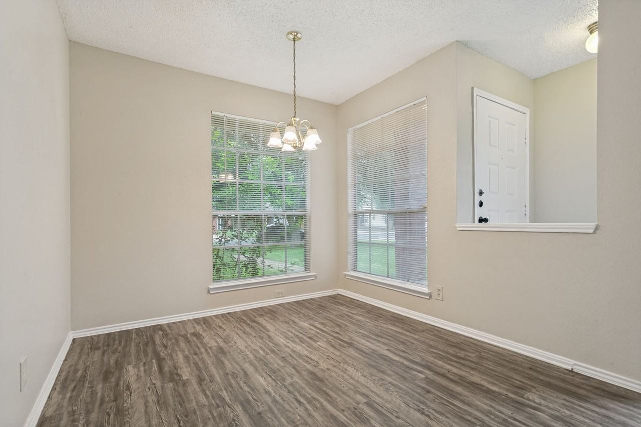 7017 Silver Cyn - Photo 7 of 27