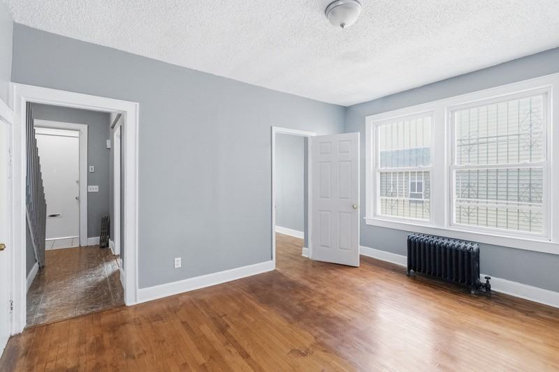 177 William St - Photo 5 of 16