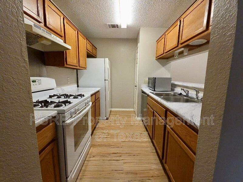 12323 Patron Dr #A - Photo 6 of 19