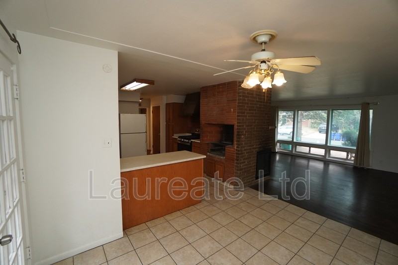 2260 Jamaica St - Photo 4 of 21