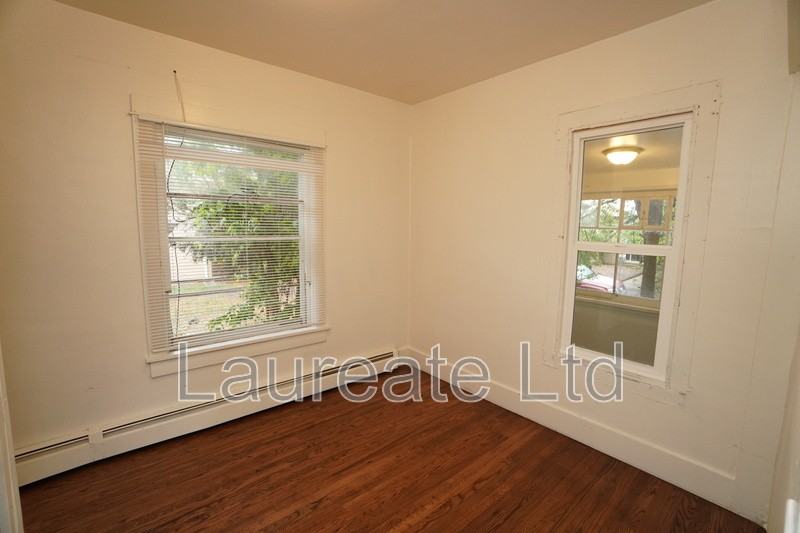 1440 Kenton St - Photo 6 of 21
