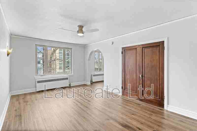 1050 N Pearl St #205 - Photo 4 of 13