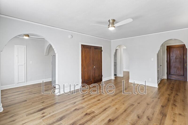 1050 N Pearl St #205 - Photo 5 of 13