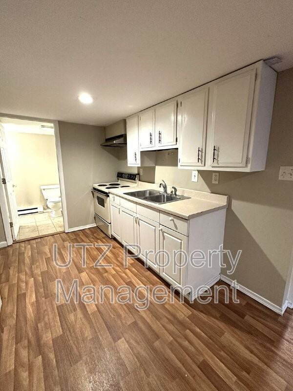 3139 Westminster St #B - Photo 2 of 5