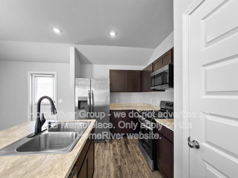 1211 Clydesdale Dr - Photo 7 of 21