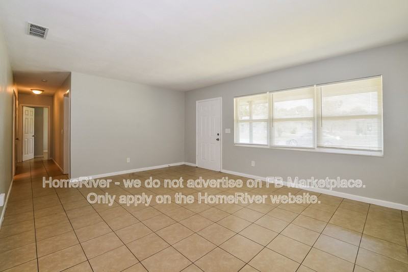 121 Longfellow Rd - Photo 3 of 18