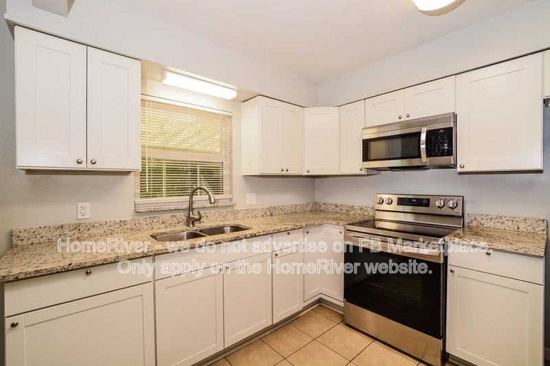 121 Longfellow Rd - Photo 7 of 18