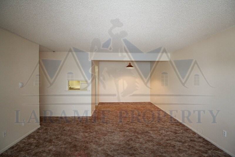2310 E Garfield St #C12 - Photo 2 of 11