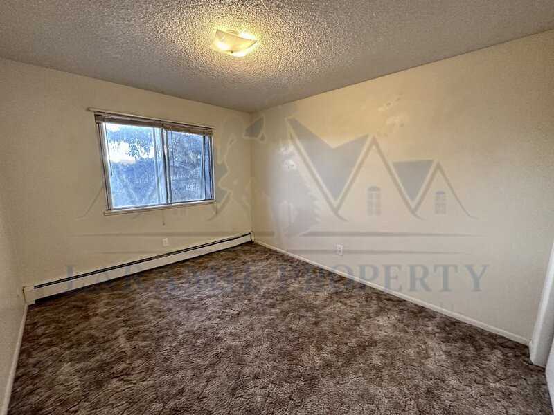 2310 E Garfield St #C12 - Photo 4 of 11