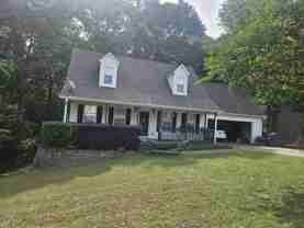 160 Williamsburg Way - Photo 1 of 1