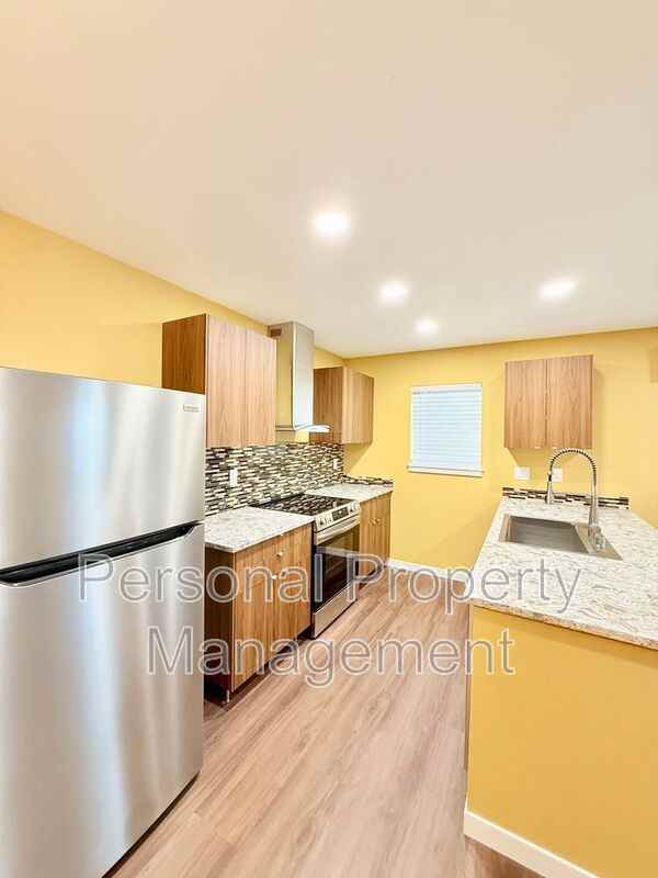 5711 Ne 74th Ct #A - Photo 6 of 19