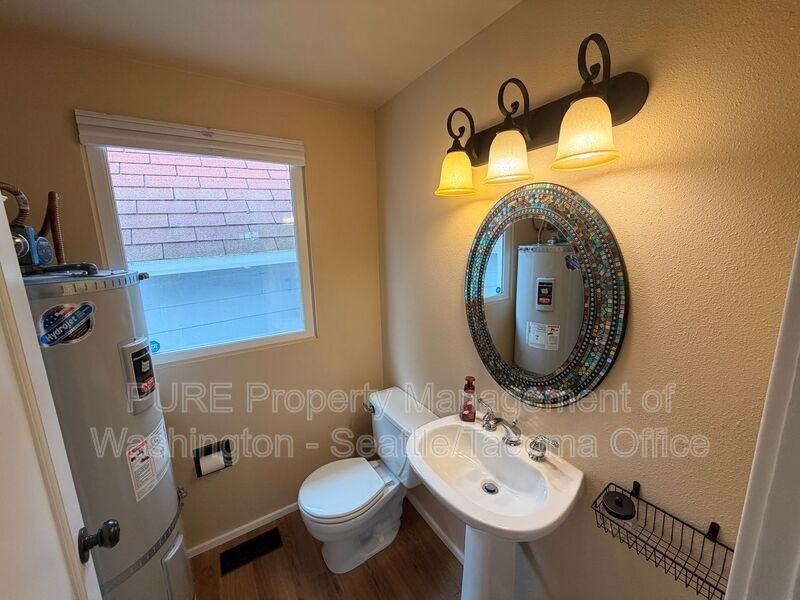 809 S 45th St - Photo 6 of 16