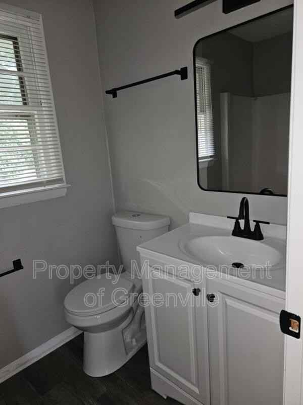 6526 White Horse Rd #9A - Photo 5 of 14