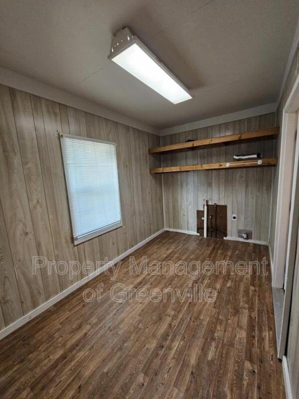 411 Tanner Rd - Photo 5 of 13