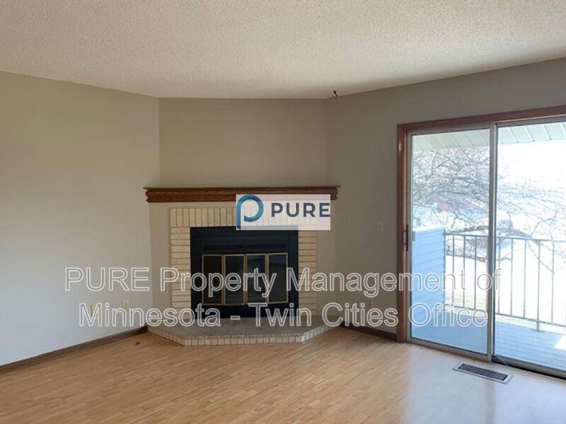 1696 Pleasant St #C - Photo 4 of 20