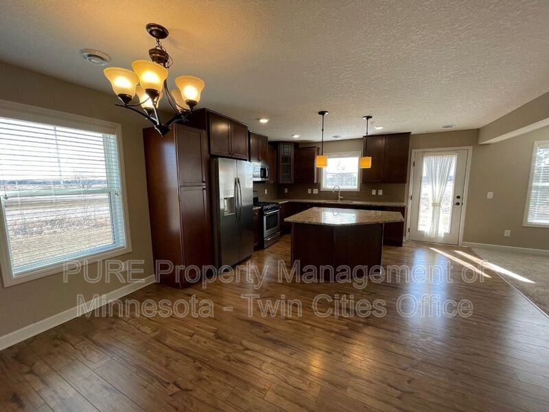 9987 5th Street Ln N - Photo 4 of 28