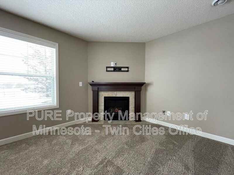 9987 5th Street Ln N - Photo 3 of 28