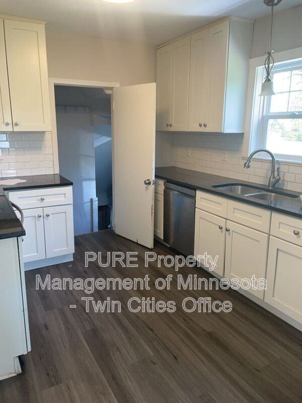 1764 English St - Photo 4 of 12