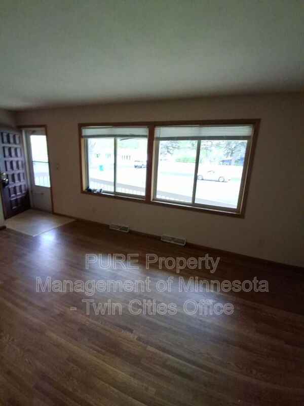 2299 Randy Ave - Photo 3 of 19