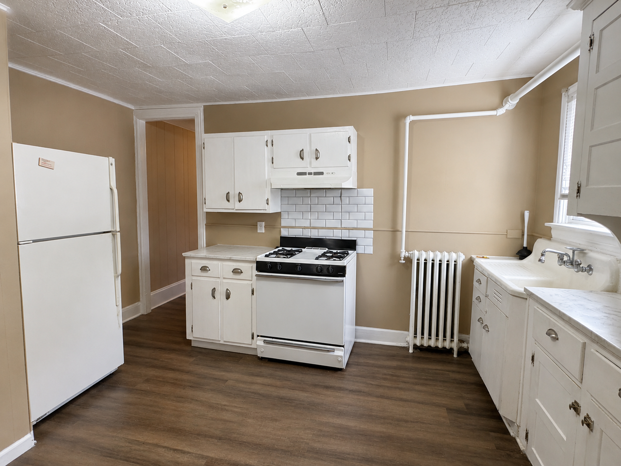 209 Reno Ave - Photo 3 of 15