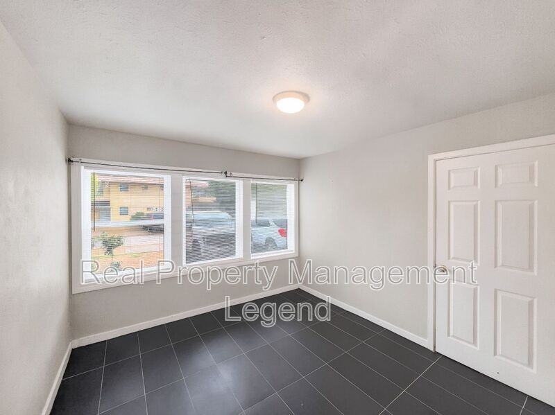 4029 Mather Ct - Photo 7 of 11