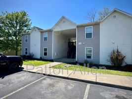 featured image of 8 Zell Ln #A