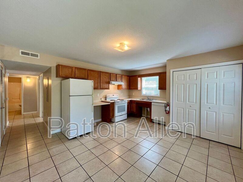 8 Zell Ln #A - Photo 6 of 24