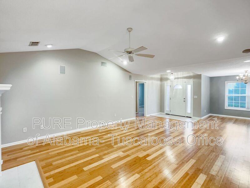 3108 Wisteria Ln - Photo 5 of 26
