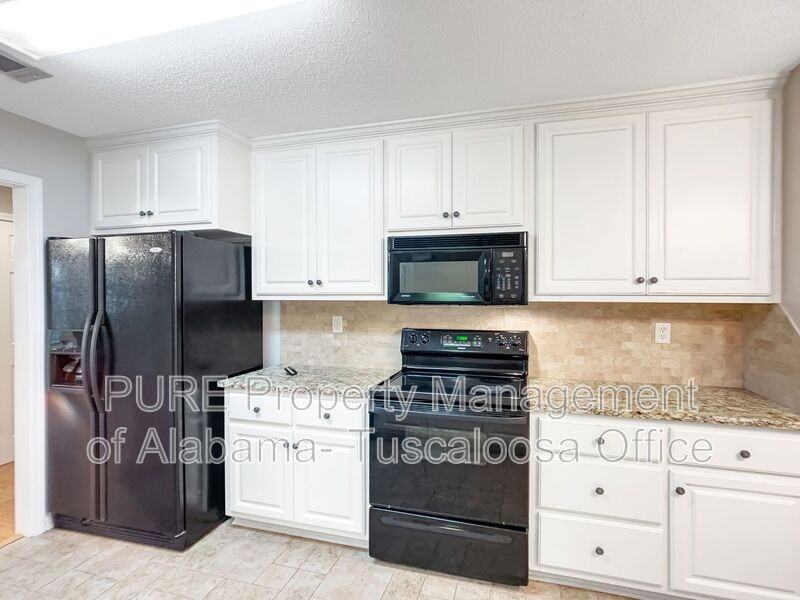 3108 Wisteria Ln - Photo 7 of 26