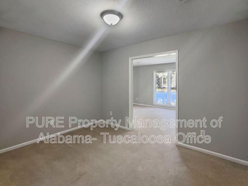 4417 4th Ave E - Photo 5 of 20