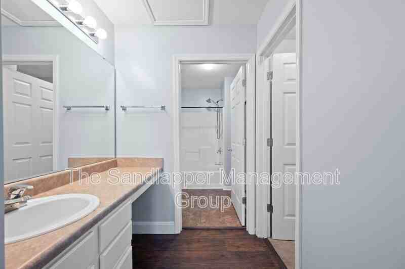 1320 Pinnacle Ln - Photo 5 of 14