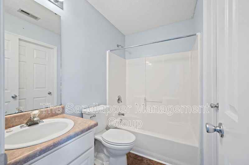 1320 Pinnacle Ln - Photo 7 of 14
