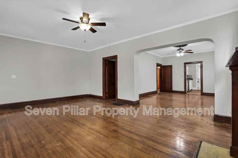 1803 N 4th St - Photo 4 of 19