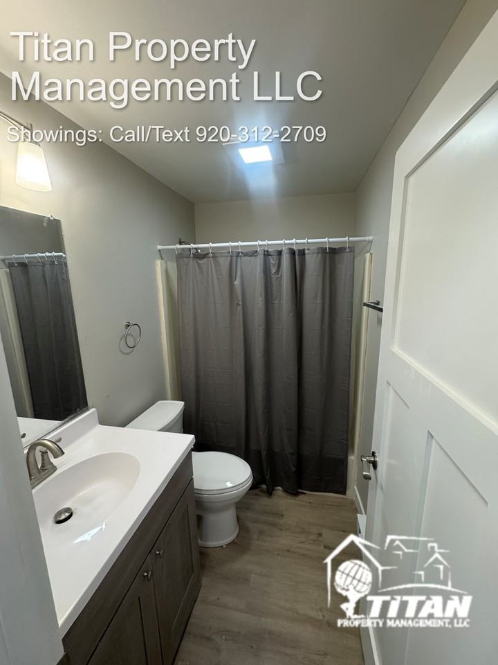 207 Clairmont Ct - Photo 6 of 14