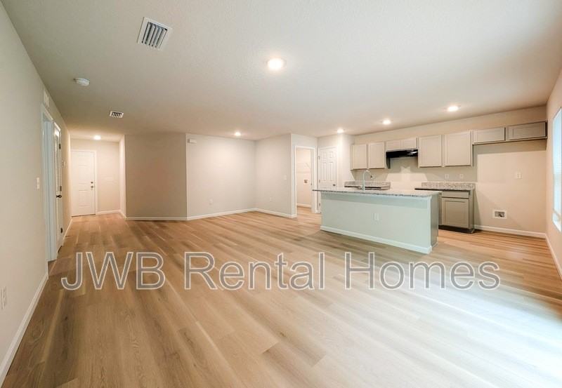 3450 Lowell Ave - Photo 4 of 19